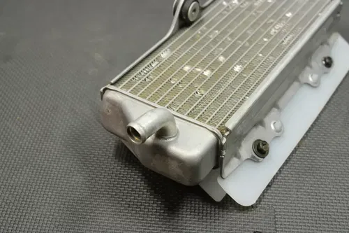 2005 YAMAHA WR450F 03-05 YZ450F OEM RIGHT ENGINE MOTOR COOLING COOLER NICE!