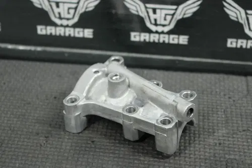 2005 YAMAHA YZ450F OEM ENGINE INTAKE CAMSHAFT CAP HOLDER 5XD-11102-00-00