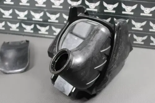 2002 SUZUKI RM250 K2 OEM AIRBOX INTAKE AIR CLEANER CASE 13700-37F10