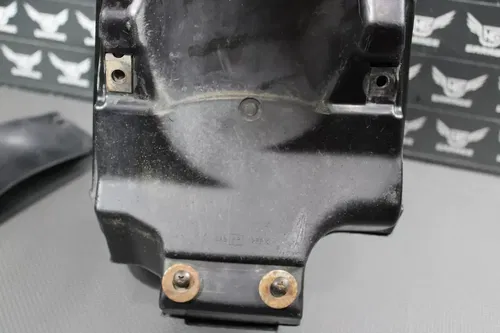 2002 SUZUKI RM250 K2 OEM AIRBOX INTAKE AIR CLEANER CASE 13700-37F10