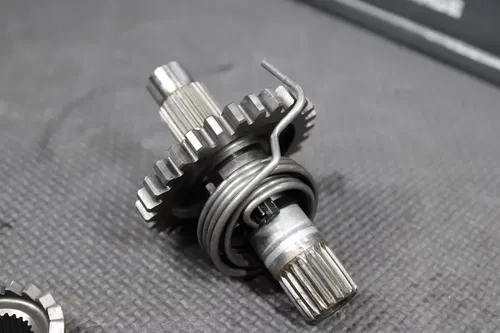 2009 HONDA CRF150R CRF150RB OEM KICKSTART KICK START SHAFT W IDLER GEAR