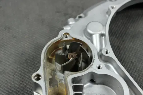 2005 SUZUKI 05-07 RMZ450 OEM ENGINE MOTOR INNER CLUTCH COVER WATERPUMP 11340-35G