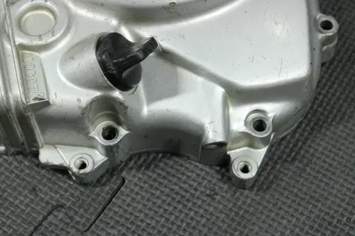 2004 YAMAHA TTR125L TTR125LE OEM ENGINE MOTOR INNER CLUTCH COVER 5HP-15421-00