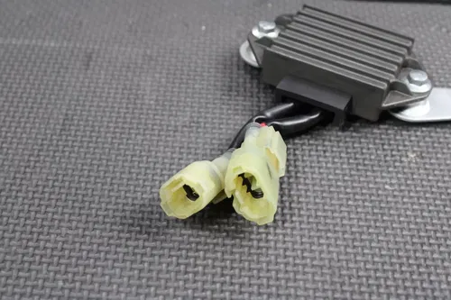 2018 YAMAHA 14-18 YZ250F 14-19 YZ450F OEM RECTIFIER VOLTAGE REGULATOR