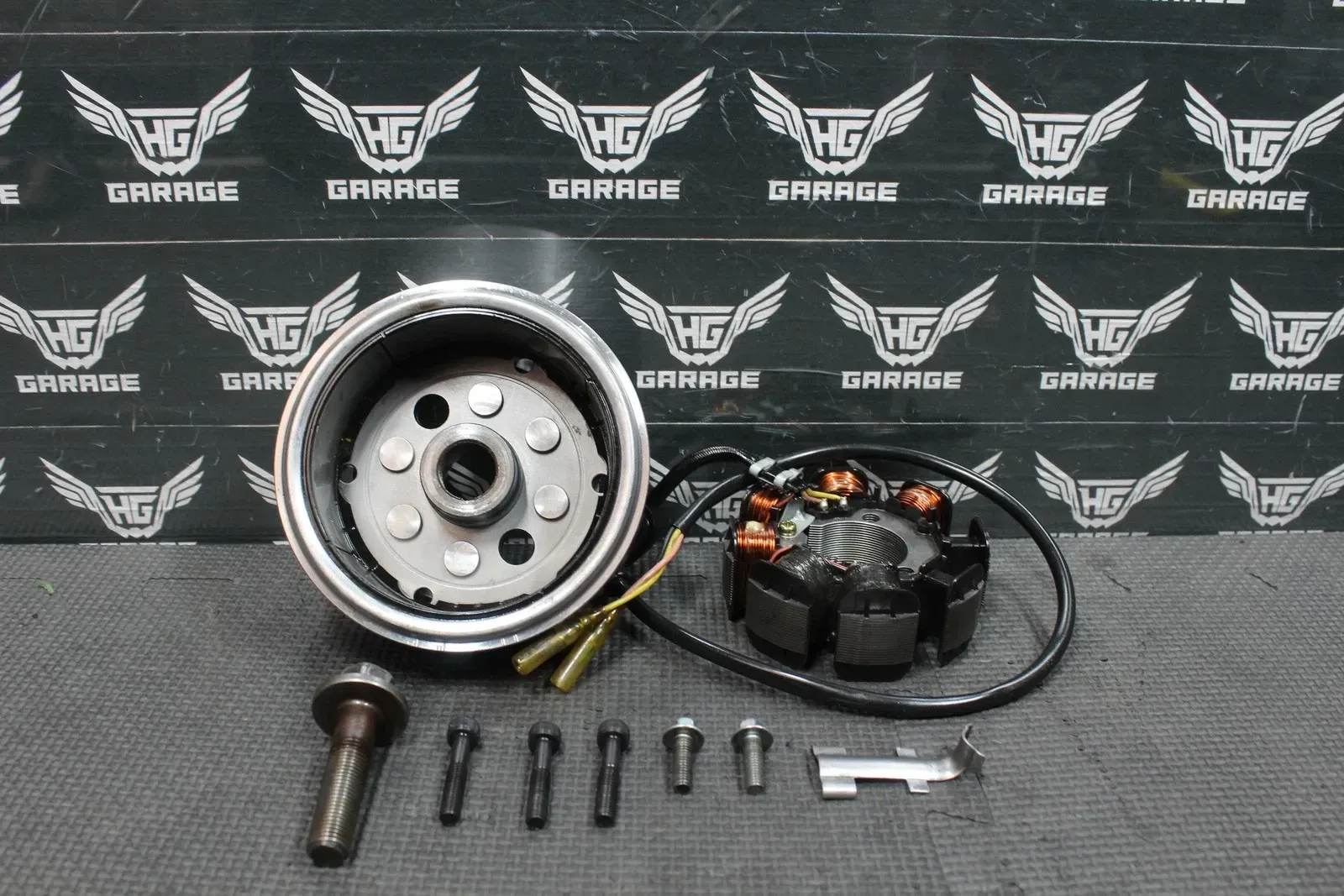 1993 HONDA XR250R 86-95  OEM STATOR MAGNETO ROTOR FLYWHEEL  31110-KL4-014