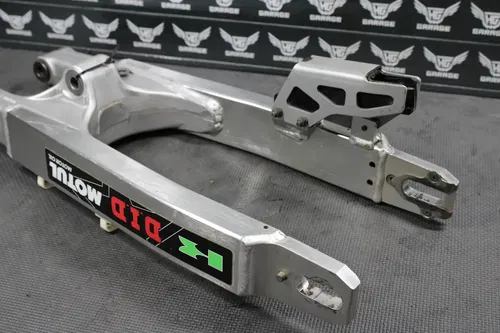 2003 KAWASAKI KLX400R OEM SWINGARM SWING ARM SUSPENSION 33001-S009