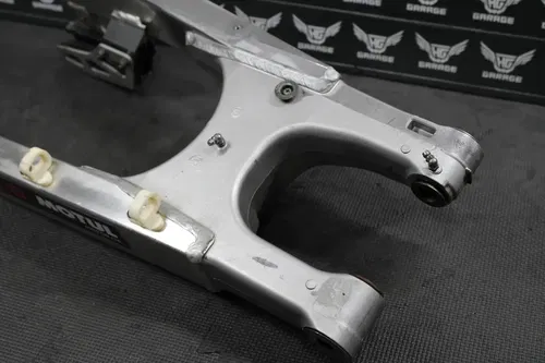 2003 KAWASAKI KLX400R OEM SWINGARM SWING ARM SUSPENSION 33001-S009