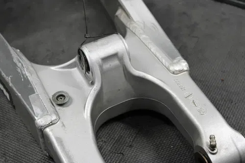 2003 KAWASAKI KLX400R OEM SWINGARM SWING ARM SUSPENSION 33001-S009
