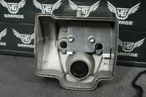 2006 HONDA 04-08 CRF250R OEM ENGINE MOTOR CYLINDER HEAD COVER VALVE COVER