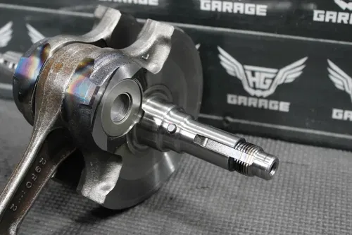 2003 KAWASAKI KLX400R OEM ENGINE MOTOR CRANKSHAFT CRANK SHAFT  13031-S009 GOOD!