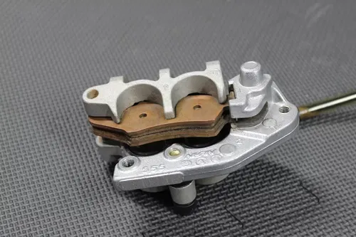 2006 KAWASAKI KX450F OEM NISSIN FRONT BRAKE CALIPER MASTER CYLINDER 43015-0167