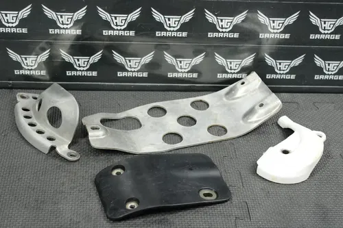 2004 YAMAHA 03-05 YZ450F OEM LOWER BOTTOM SKID PLATE GUARD ENGINE SHIELD