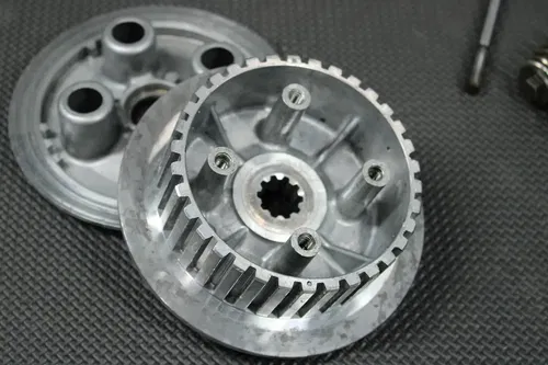 2001 KAWASAKI KX125 OEM HINSON CLUTCH BASKET OEM HUB SPRINGS HARDWARE 13087-1167