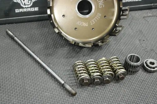 2001 KAWASAKI KX125 OEM HINSON CLUTCH BASKET OEM HUB SPRINGS HARDWARE 13087-1167
