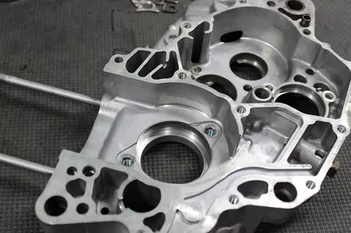 2009 HONDA CRF150R CRF150RB OEM RIGHT ENGINE MOTOR CRANKCASE CRANK CASE BLOCK