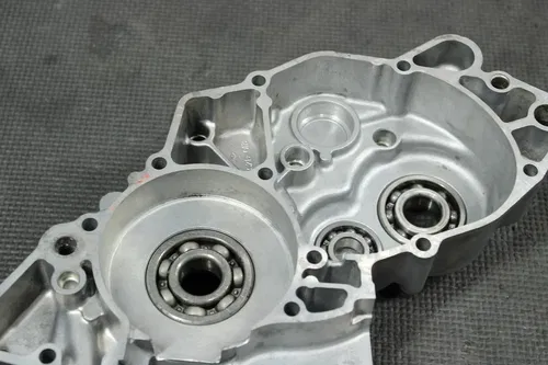 1998 SUZUKI RM80 OEM ENGINE MOTOR CRANKCASE CRANK CASES BLOCK READ DESC!
