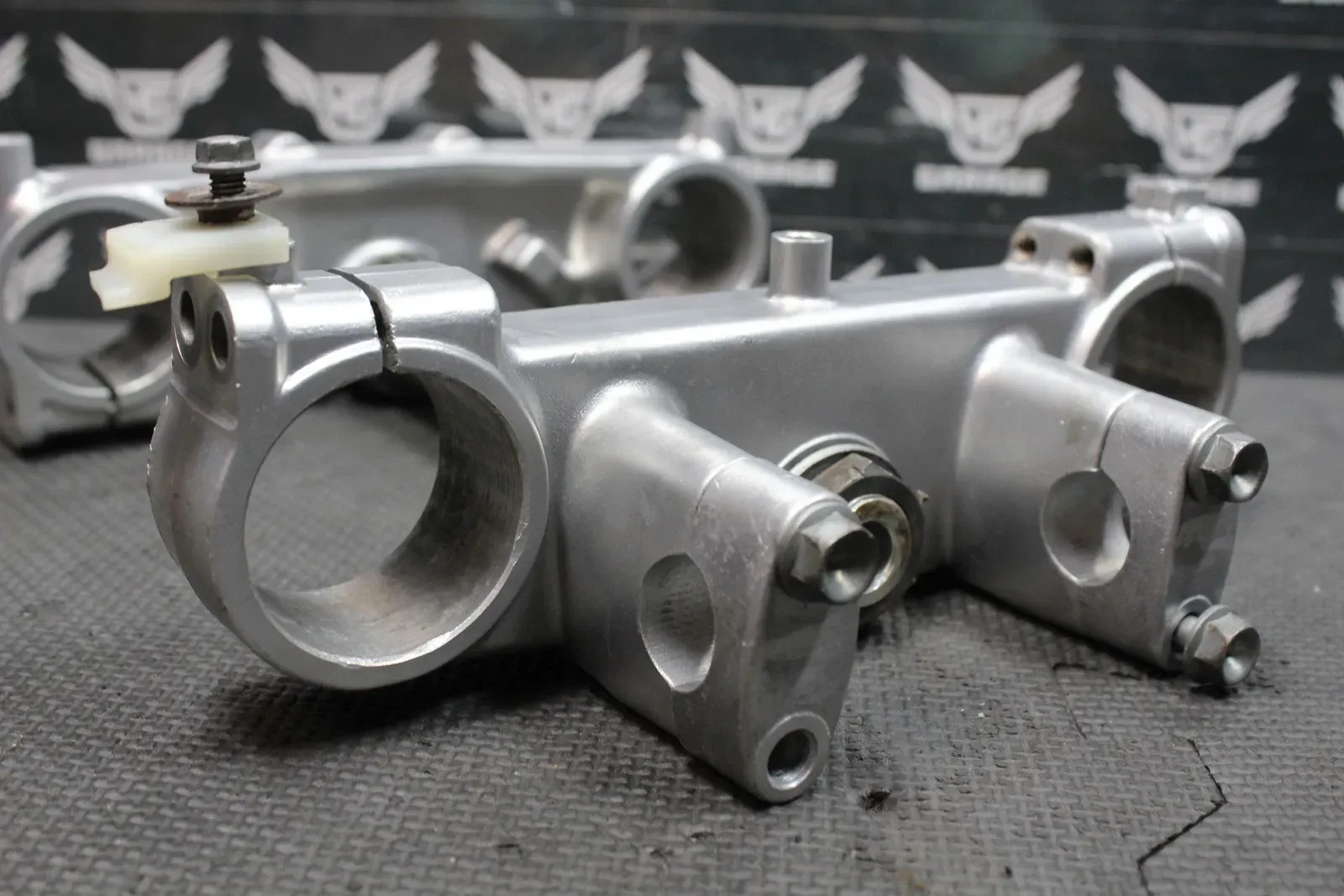 1997 SUZUKI RM125 OEM FRONT FORKS LOWER UPPER TRIPLE TREE STEM CLAMP