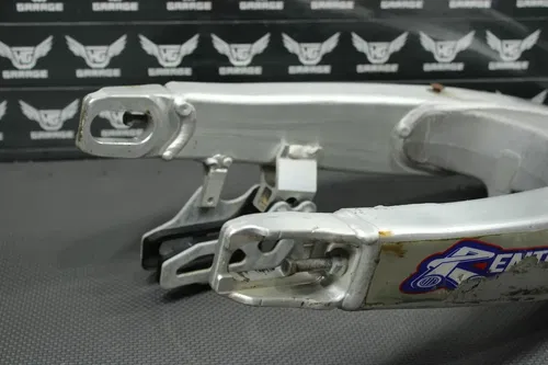 2009 09-11 YAMAHA YZ250F OEM SWINGARM SWING ARM SUSPENSION 17D-22110-00-00