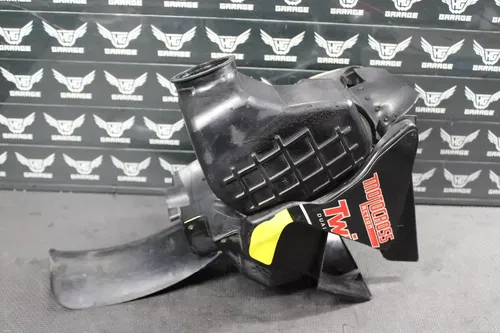 2004 SUZUKI 01-06 RM250 OEM AIRBOX INTAKE AIR CLEANER CASE 13700-37F31