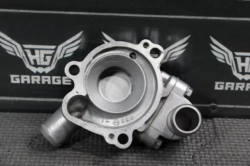 92-04 KAWASAKI KX250 OEM ENGINE WATER PUMP HOUSING COVER 16142-1159