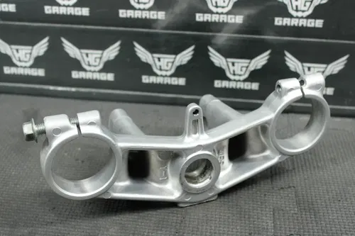 1996 YAMAHA 93-01 YZ80 OEM FORKS UPPER TRIPLE TREE CLAMP 4ES-23435-00-00