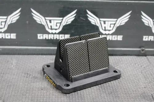 2001 HONDA CR125R VFORCE 3 INTAKE REED BLOCK ASSEMBLY 14100-KZ4-L11 NICE!