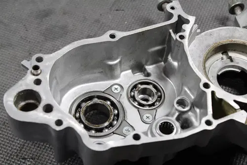 2003 KAWASAKI KX250 OEM LEFT ENGINE MOTOR CRANKCASE CRANK CASES BLOCK