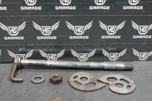 1993 HONDA XR250R OEM REAR AXLE BACK WHEEL RIM PIVOT BOLT AXEL 42301-KZ1-600