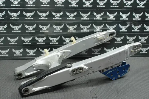 2004 KAWASAKI 03-05 KDX200 03-04 KDX220R OEM SWINGARM SWING ARM SUSPENSION