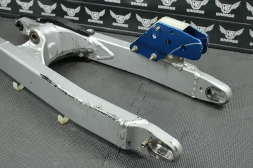 2004 KAWASAKI 03-05 KDX200 03-04 KDX220R OEM SWINGARM SWING ARM SUSPENSION