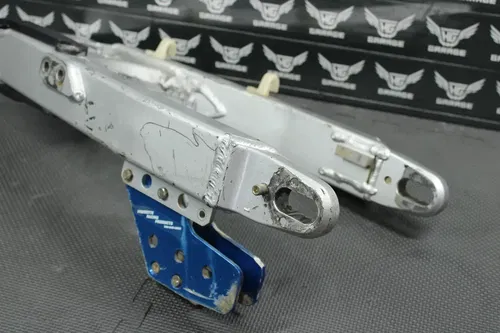 2004 KAWASAKI 03-05 KDX200 03-04 KDX220R OEM SWINGARM SWING ARM SUSPENSION