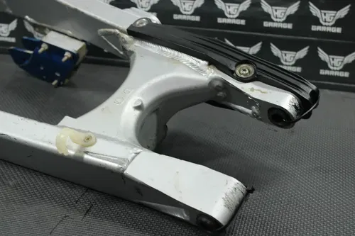 2004 KAWASAKI 03-05 KDX200 03-04 KDX220R OEM SWINGARM SWING ARM SUSPENSION