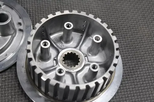 2004 YAMAHA 01-07 YZ250F OEM COMPLETE CLUTCH BASKET HUB PRESSURE HUB PLATE