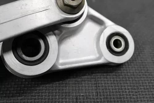 １着でも送料無料 1997 52465-KZ4-B00 LINKS LINKAGE SHOCK REAR OEM CR125R HONDA 小物