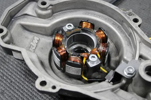 2008 KTM 07-08 450SXF STATOR MAGNETO GENERATOR ALTERNATOR COVER 77330002100