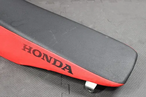 2006 06-08 HONDA CRF450R OEM SEAT SADDLE 77100-MEN-850