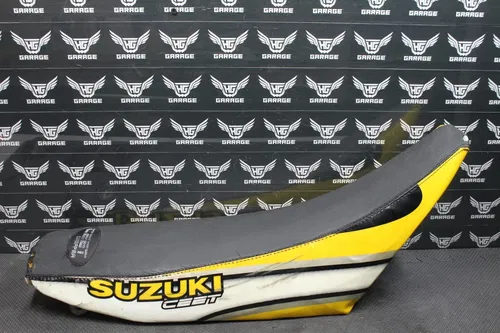1999 SUZUKI RM125 RM250 OEM SEAT SADDLE COVER PAN 45100-37E20