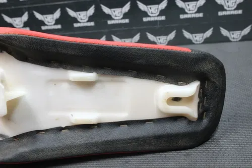 2005 HONDA CRF250R OEM SEAT SADDLE COVER CUSHION  77100-KRN-730