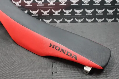 2005 HONDA CRF250R OEM SEAT SADDLE COVER CUSHION  77100-KRN-730