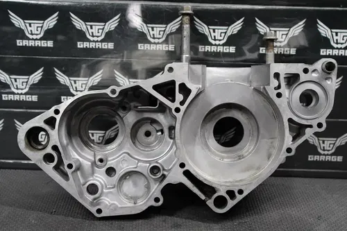 2000 SUZUKI RM250 OEM LEFT RIGHT ENGINE MOTOR CRANKCASE CRANK CASES BLOCK