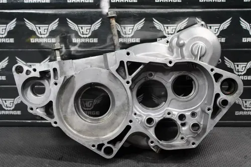 2000 SUZUKI RM250 OEM LEFT RIGHT ENGINE MOTOR CRANKCASE CRANK CASES BLOCK
