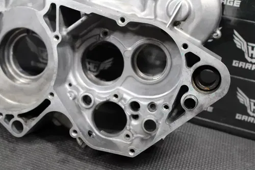 2000 SUZUKI RM250 OEM LEFT RIGHT ENGINE MOTOR CRANKCASE CRANK CASES BLOCK
