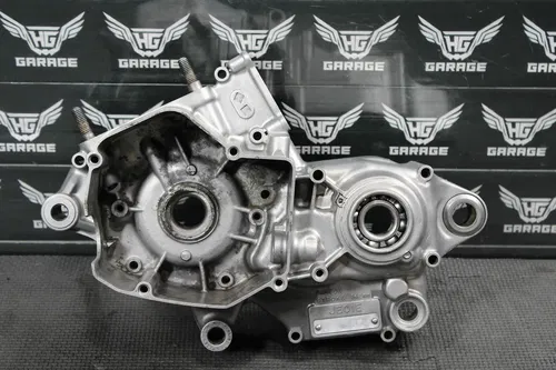 2001 HONDA CR125R OEM LEFT ENGINE MOTOR CRANKCASE CRANK CASES BLOCK