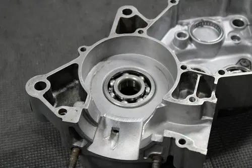 2001 HONDA CR125R OEM LEFT ENGINE MOTOR CRANKCASE CRANK CASES BLOCK