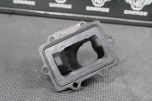 2002 SUZUKI RM250 K2 OEM INTAKE REED BLOCK ASSEMBLY NICE! 13110-37F00