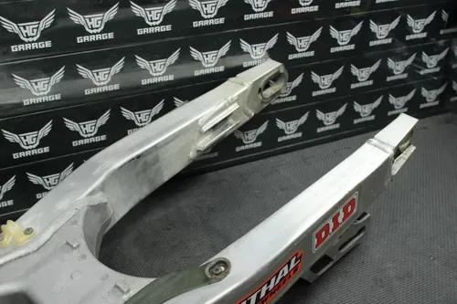 2004 HONDA CRF250R OEM SWINGARM SWING ARM SUSPENSION 52200-KSK-000 MINT!