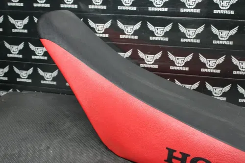 2005 HONDA CR125R CR250R OEM SEAT SADDLE CUSHION 77100-KSR-710 NICE!