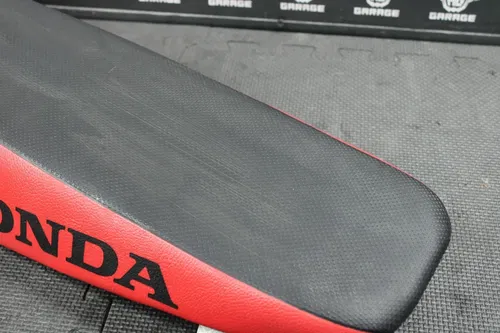 2005 HONDA CR125R CR250R OEM SEAT SADDLE CUSHION 77100-KSR-710 NICE!