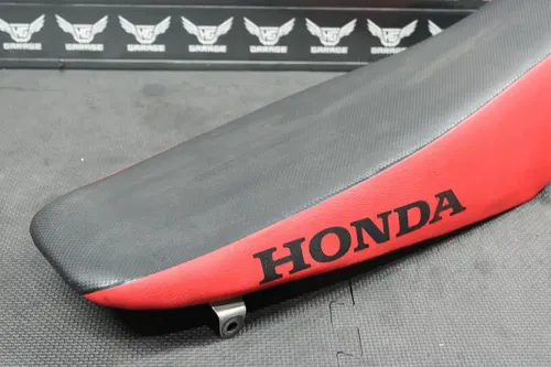 2005 HONDA CR125R CR250R OEM SEAT SADDLE CUSHION 77100-KSR-710 NICE!