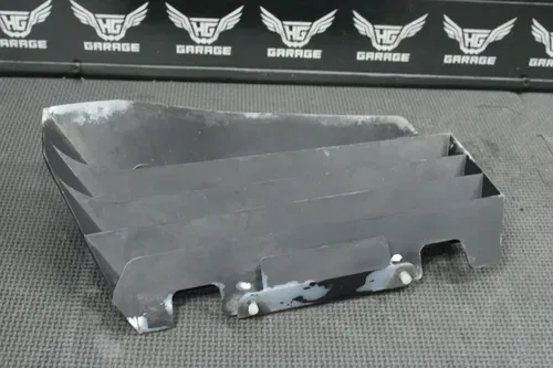 2015 YAMAHA YZ250F OEM RADIATOR GUARD SHIELD LOUVER VENT 1SL-2172A-00-00